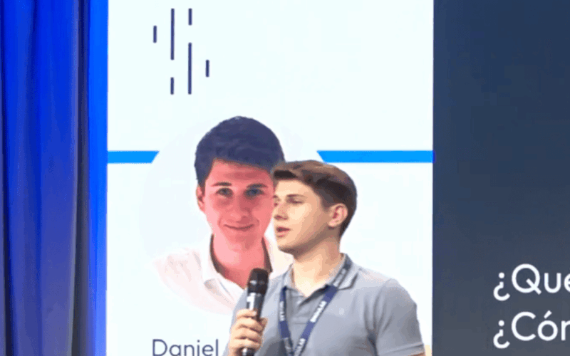 Daniel García-Cordero mejora la educación en IA con CenteIA